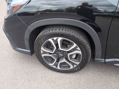 Used 2023 Subaru Ascent Limited AWD/4WD image 12