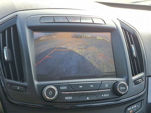 Used 2015 Buick Regal AWD image 4