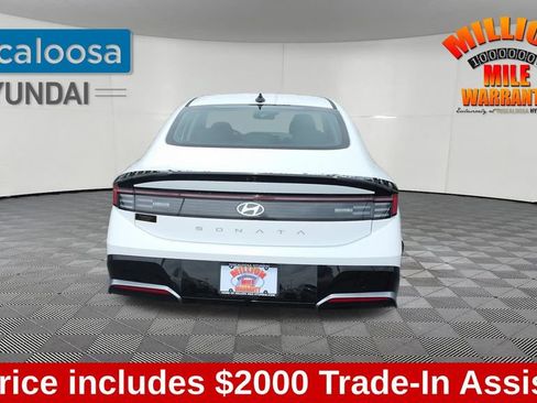Used 2025 Hyundai Sonata SEL FWD image 7