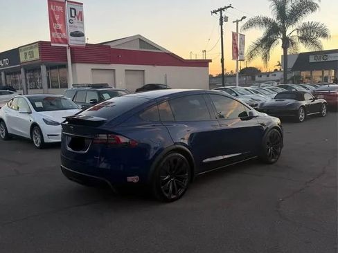 Used 2022 Tesla Model X Plaid image 6