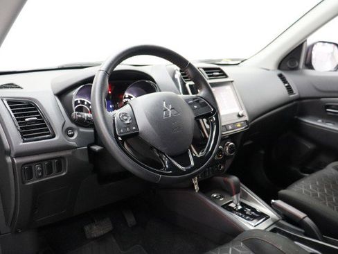 Used 2023 Mitsubishi Outlander Sport LE AWD/4WD image 6