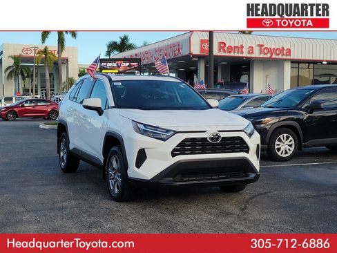 Used 2024 Toyota RAV4 XLE w/ Convenience Package FWD image 1