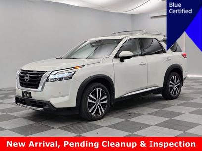 Used 2023 Nissan Pathfinder Platinum