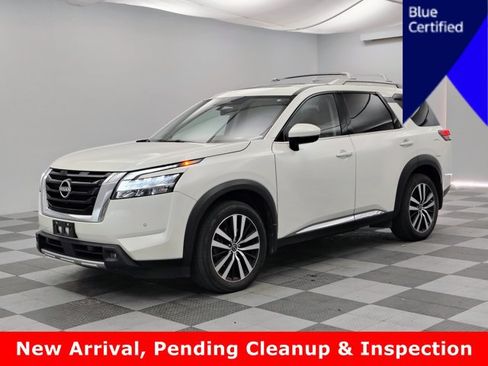 Used 2023 Nissan Pathfinder Platinum AWD/4WD image 1