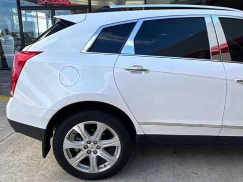 Used 2016 Cadillac SRX Performance w/ Driver Awareness Package FWD image 2