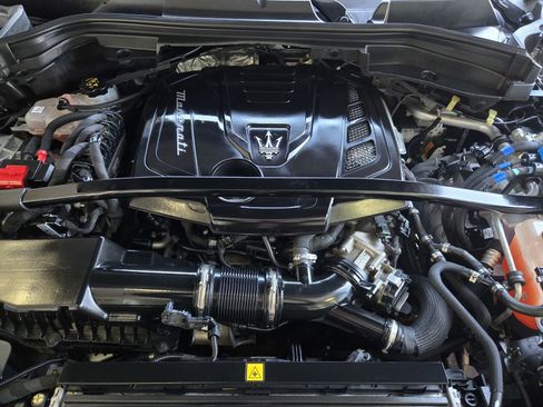 Used 2024 Maserati Grecale GT image 28