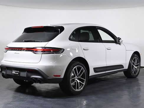 Certified 2026 Porsche Macan AWD/4WD image 7