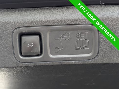 Certified 2024 Ford Expedition Max XLT image 14