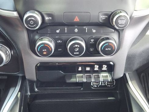 Used 2022 RAM 1500 Lone Star w/ Night Edition RWD image 19