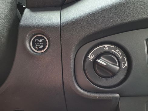 Used 2023 Nissan Frontier PRO-4X w/ Pro Convenience Package AWD/4WD image 11