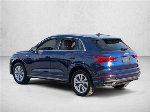 Certified 2025 Audi Q3 2.0T Premium image 8