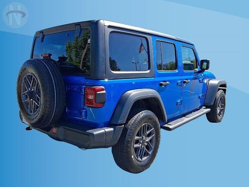 Used 2024 Jeep Wrangler Unlimited Sport AWD/4WD image 11