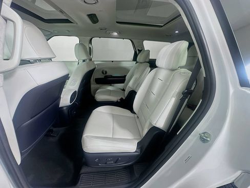 Certified 2026 Hyundai Palisade Calligraphy FWD image 25