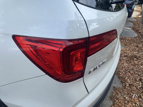 Used 2016 Honda Pilot Touring image 10