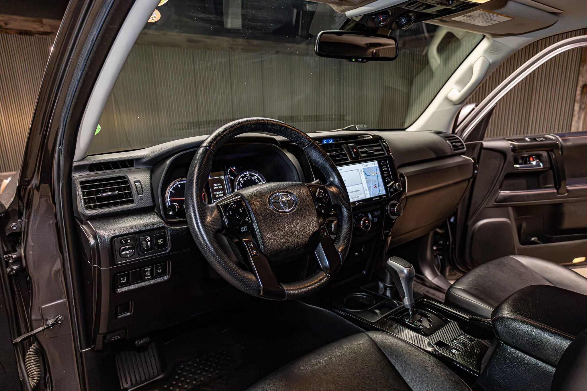 Used 2022 Toyota 4Runner TRD Off-Road Premium AWD/4WD image 12