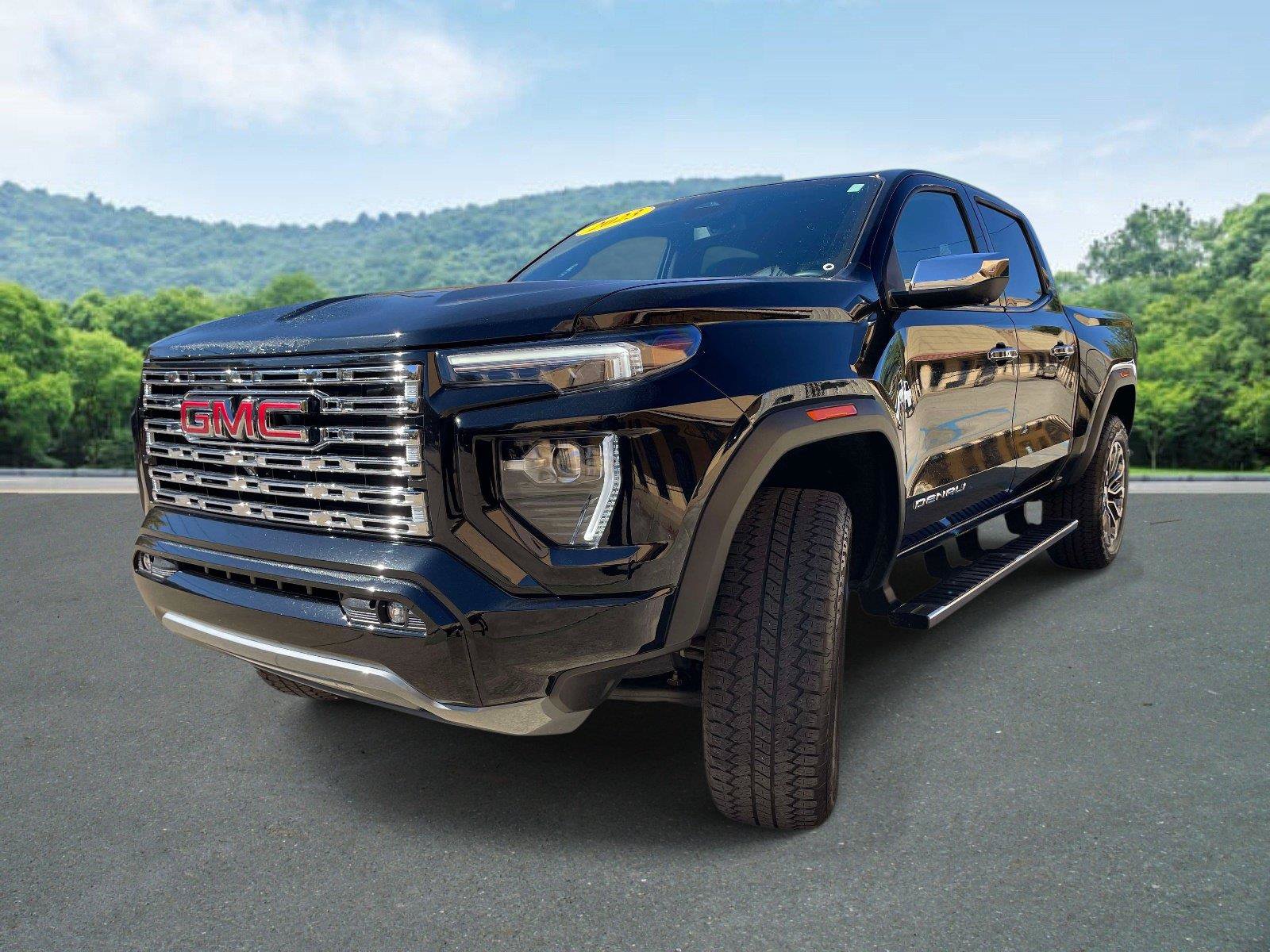 Used 2023 GMC Canyon Denali AWD/4WD image 7