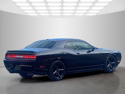 Used 2014 Dodge Challenger R/T w/ Blacktop Package image 7
