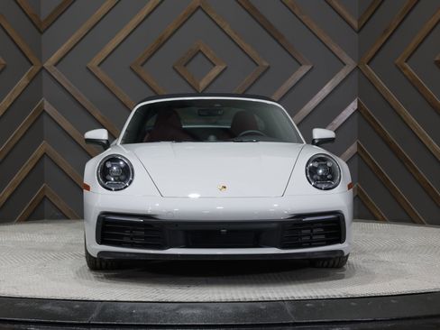 Used 2021 Porsche 911 Targa 4 image 3