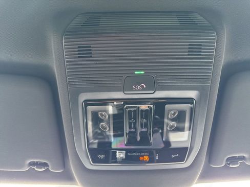 New 2026 Volkswagen Atlas Cross Sport SE image 29