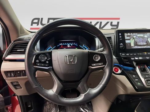 Used 2023 Honda Odyssey Touring image 12
