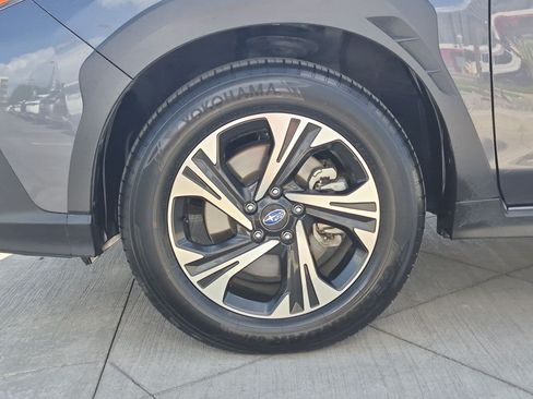 Used 2025 Subaru Crosstrek 2.5i Premium AWD/4WD image 13
