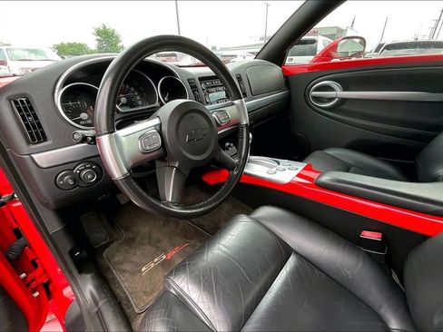 Used 2003 Chevrolet SSR w/ Preferred Equipment Group RWD image 11
