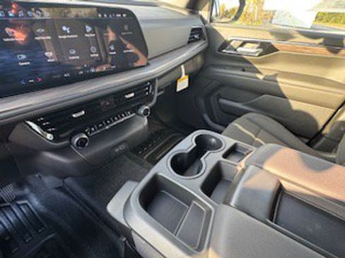 New 2026 Chevrolet Tahoe 4WD image 25