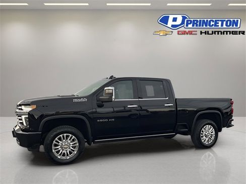 Used 2023 Chevrolet Silverado 3500 High Country w/ Z71 Off-Road Package image 4