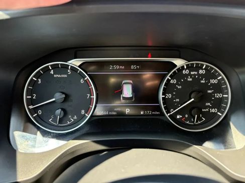Used 2023 Nissan Rogue SV AWD/4WD image 14