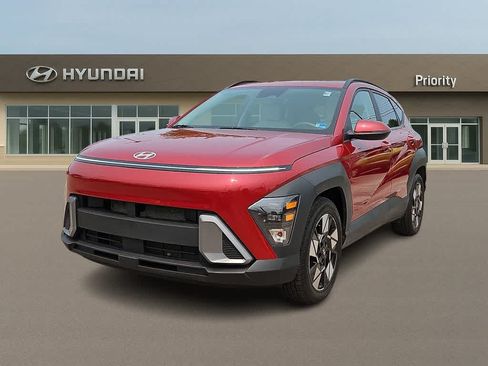 Used 2025 Hyundai Kona SEL FWD image 1
