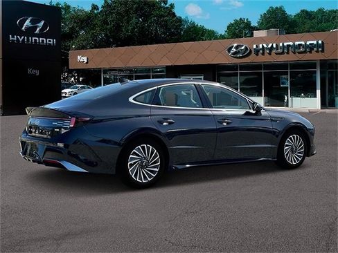 Certified 2024 Hyundai Sonata Limited image 8