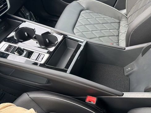 New 2026 Volkswagen Atlas SEL Premium R-Line AWD/4WD image 14