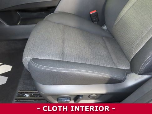 Used 2022 Nissan Rogue SV image 8