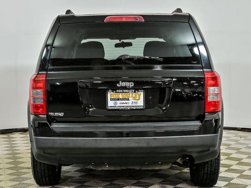Used 2014 Jeep Patriot Sport w/ Power Value Group FWD image 7