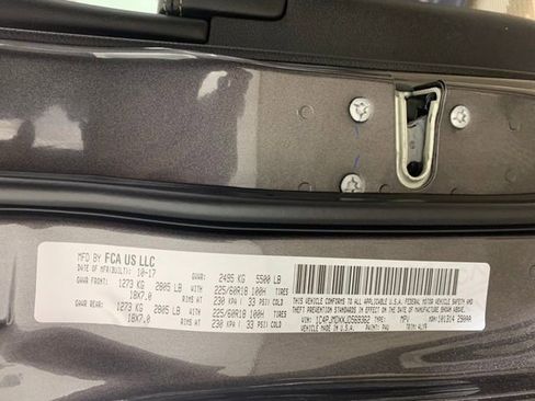 Used 2018 Jeep Cherokee Limited w/ Trailer Tow Group image 38