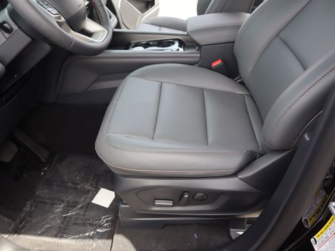 New 2026 Ford Explorer Active AWD/4WD image 11