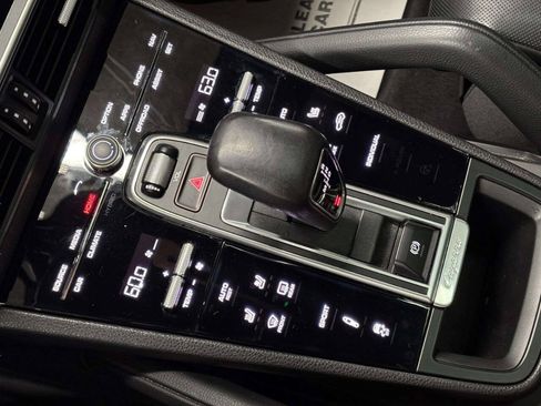 Used 2019 Porsche Cayenne S AWD/4WD image 28