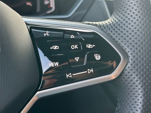 Used 2024 Volkswagen Tiguan SEL R-Line image 25