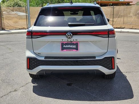 New 2026 Volkswagen Tiguan SE R-Line FWD image 6