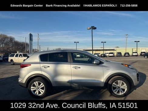 Used 2019 Kia Sportage LX image 1