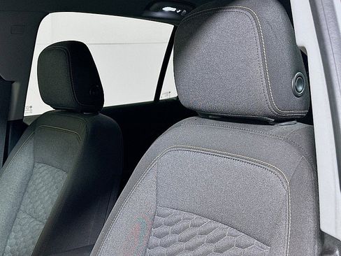 Used 2019 Chevrolet Equinox LT image 19