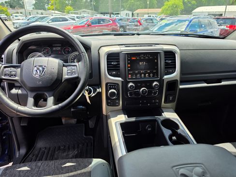 Used 2014 RAM 1500 SLT AWD/4WD image 9