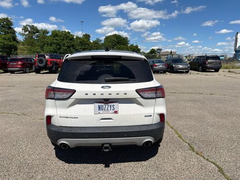 Used 2020 Ford Escape Titanium AWD/4WD image 7