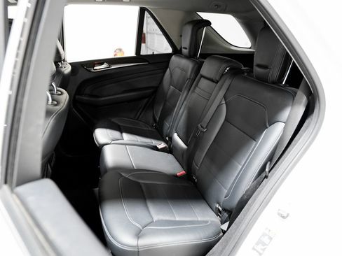Used 2015 Mercedes-Benz ML 350 4MATIC image 29