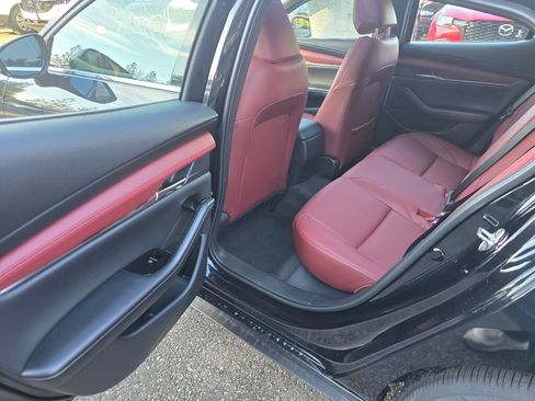 New 2026 MAZDA MAZDA3 2.5 S Hatchback w/ Premium Pkg FWD image 23