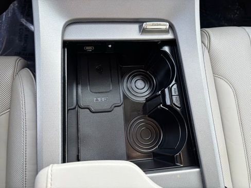 Used 2022 Hyundai Palisade Calligraphy image 27