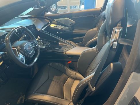 Used 2025 Chevrolet Corvette Z06 image 15