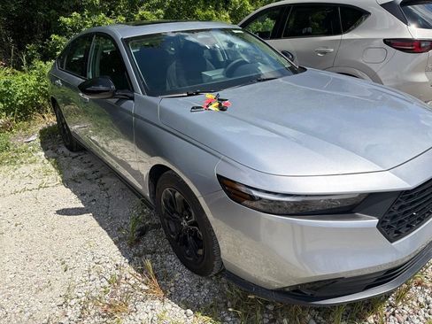 Used 2025 Honda Accord SE image 8