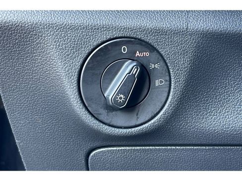 Used 2020 Volkswagen Jetta S w/ Driver Assistance Package image 36