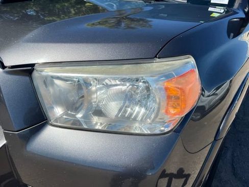 Used 2011 Toyota 4Runner SR5 w/ Convenience Pkg AWD/4WD image 10
